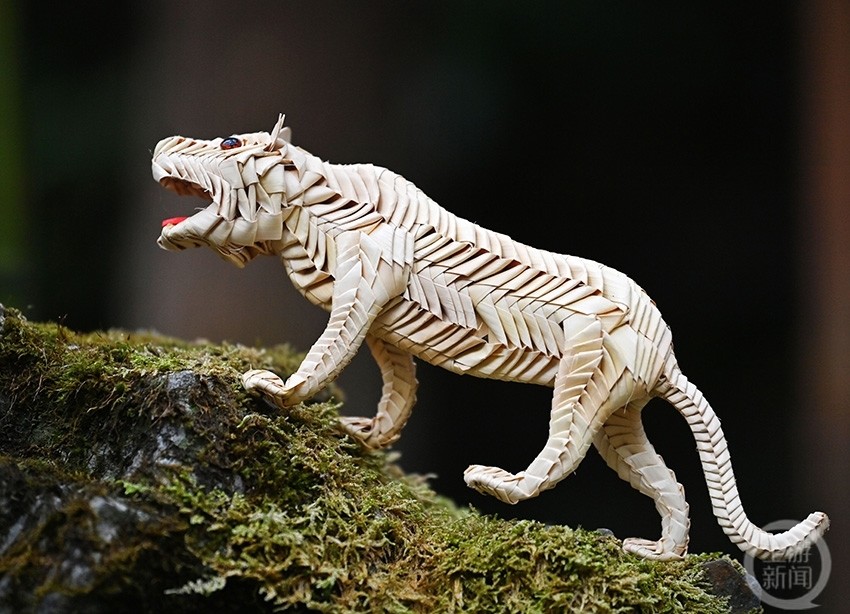 重庆酉阳非遗棕编度元宵