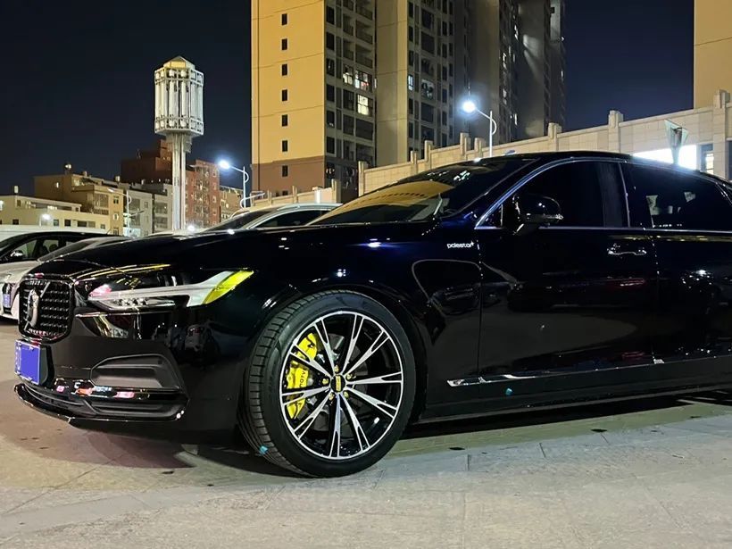 耐不住骚动的心沃尔沃s90改装起来也可以很帅