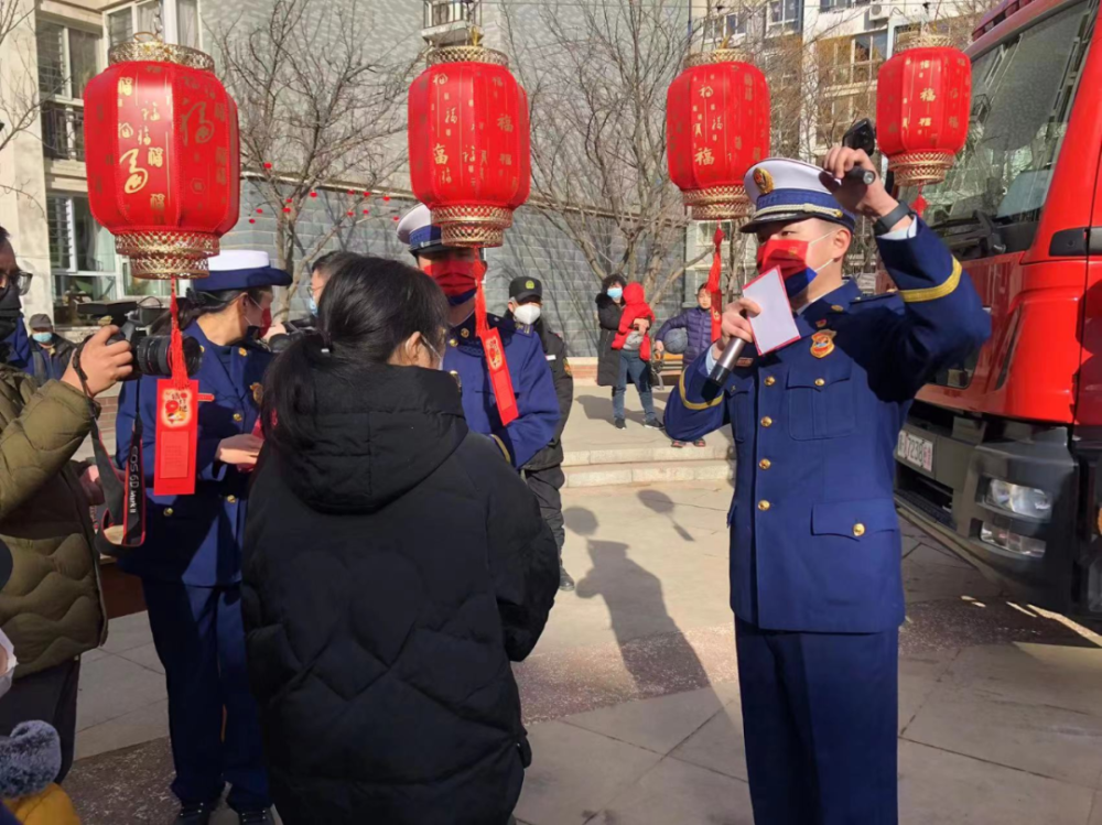 裕強街道社工站在雅清社區開展安全知識猜燈謎活動方村鎮社工站在方村