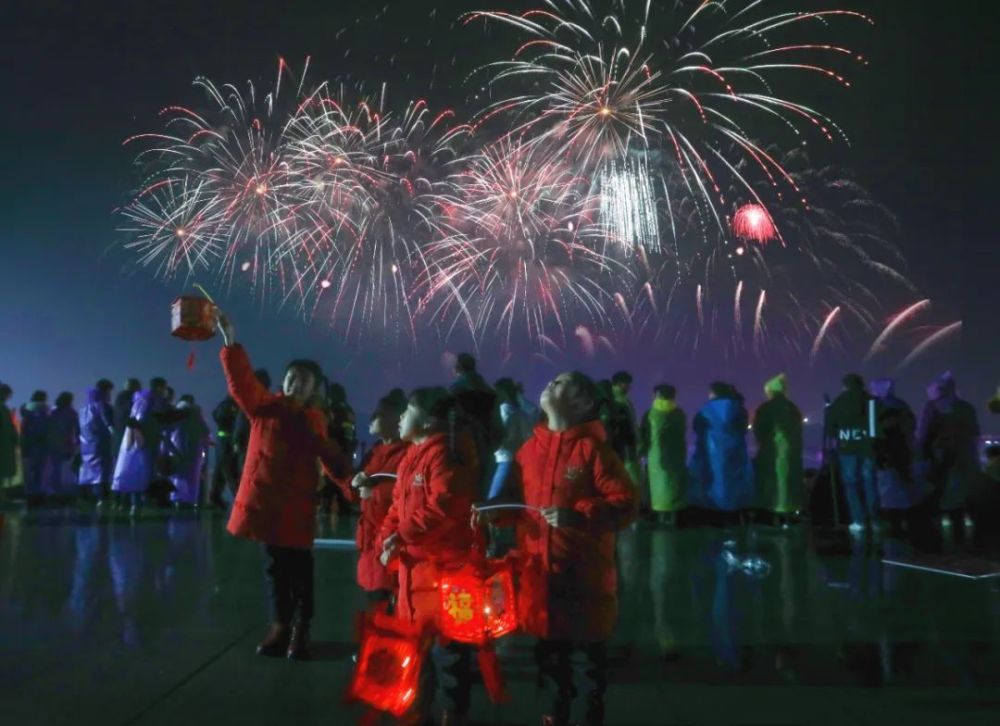 烟花璀璨昨夜的萍乡刷屏了