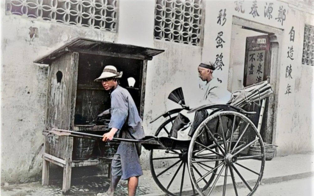 小说以惊人的道德观念和精神深度,揭露了旧中国时期底层人民的悲惨