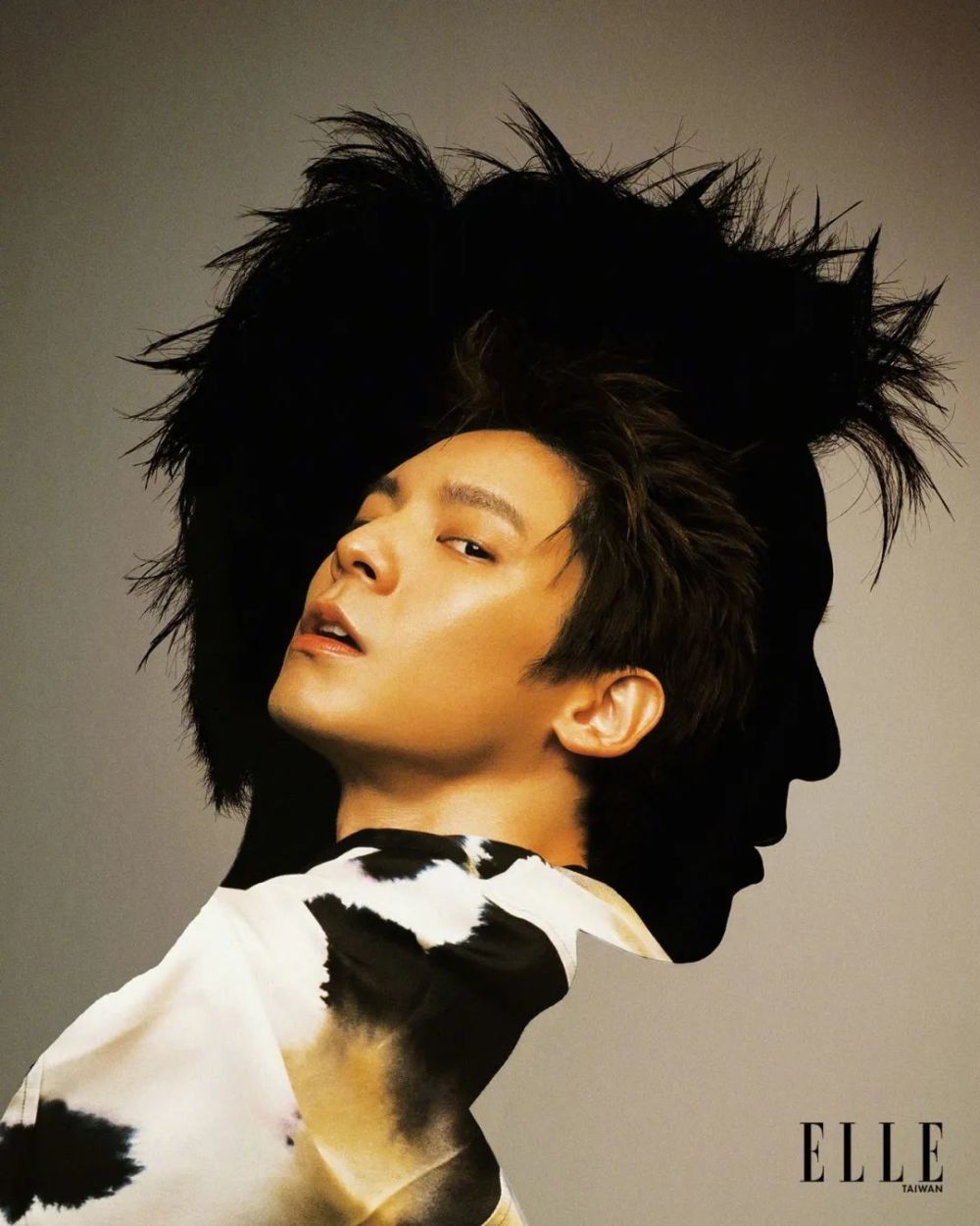 男星许光汉林柏宏亮相《elle》封面,合体演绎"亲爱的对象"_腾讯新闻