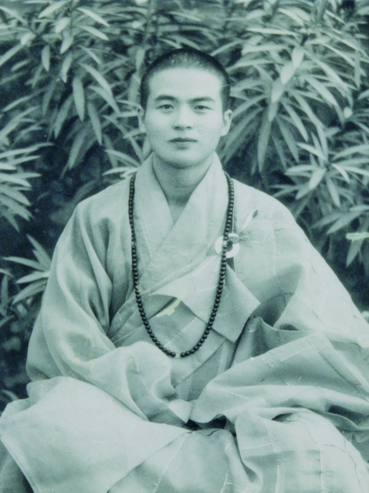 年轻的星云大师这段故事,我曾在学生就业前讲给他们听:未涉世事时