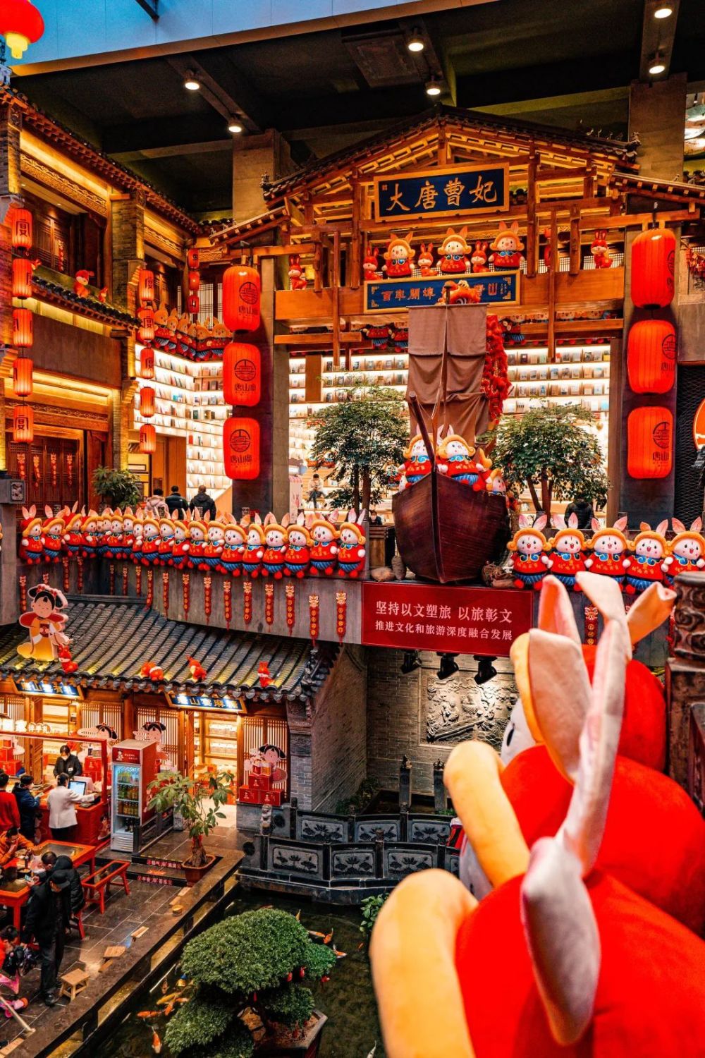 省级旅游休闲街区|唐山宴:一个能承载唐山记忆和情怀的地方_腾讯新闻