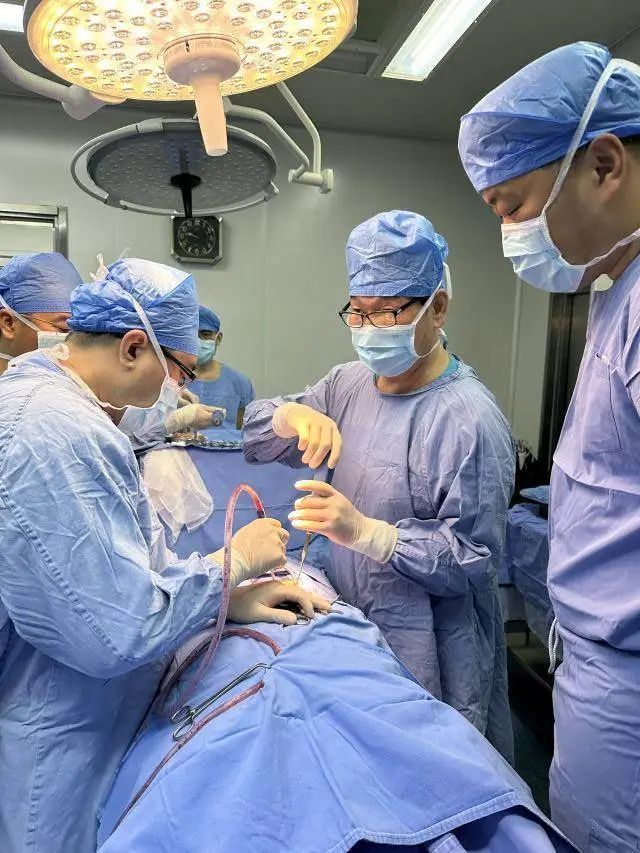 热烈欢迎国家区域医疗中心东直门医院洛阳医院骨科专家团来我院学习