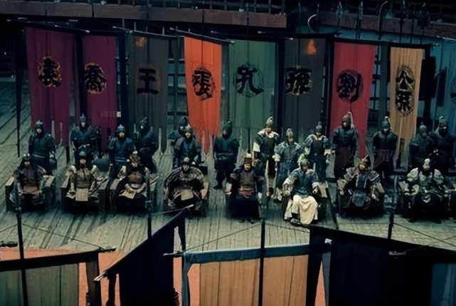 鸿门宴到底是怎么回事？项羽当时占尽优势，为何不直接称帝？_腾讯新闻