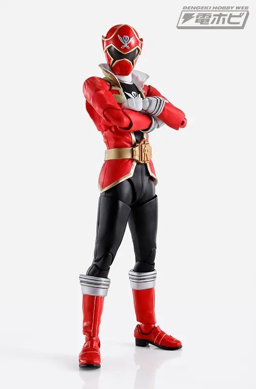 shf真骨雕推出《海贼战队》豪快红!_腾讯新闻