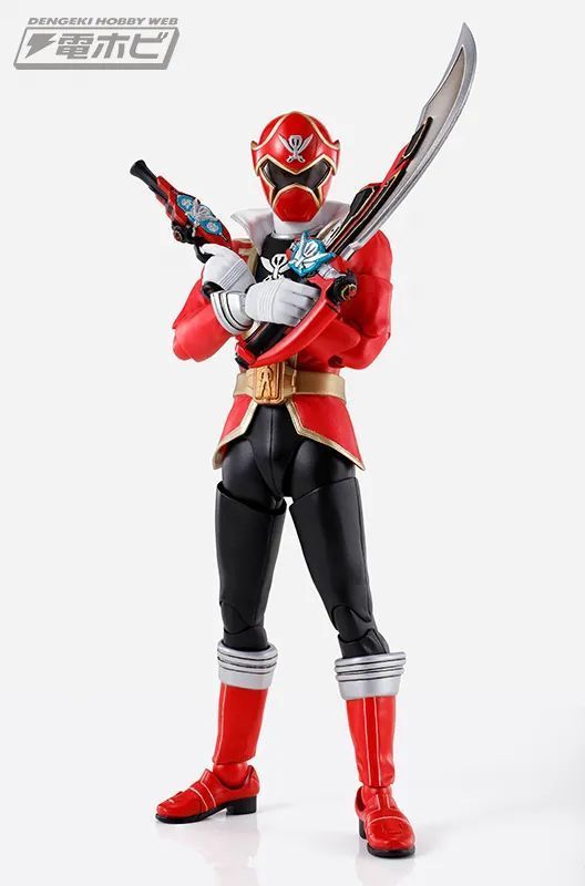 同时表面的涂装以及细节做得也不错武器方面,豪快马