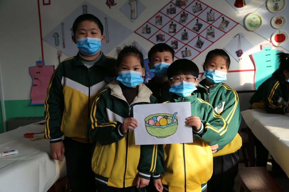 蠡县李岗村小学:"绳"彩飞扬庆元宵