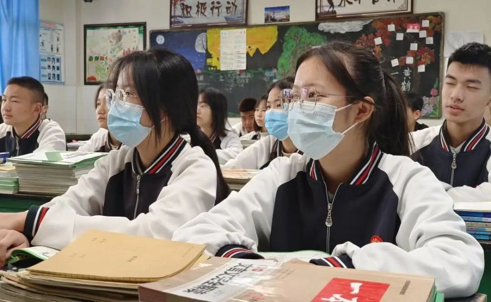 宾川初三,高三学生错峰开学_腾讯新闻