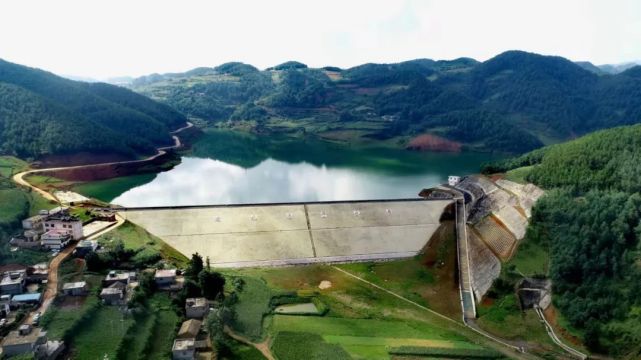 "礼赞新时代 奋进新鲁甸"图片展|崭新变化_腾讯新闻