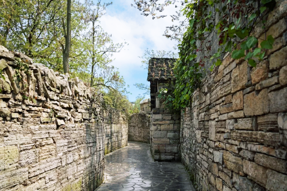 乡约贵州·花溪区黔陶村|摘草莓游田园,开启新年的仪式感_腾讯新闻