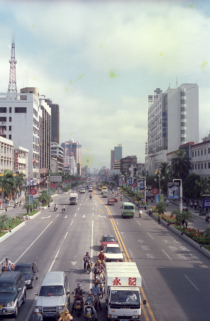 一组湛江千禧年前后旧照流出,记录着直戳心窝的烟火气!_腾讯新闻