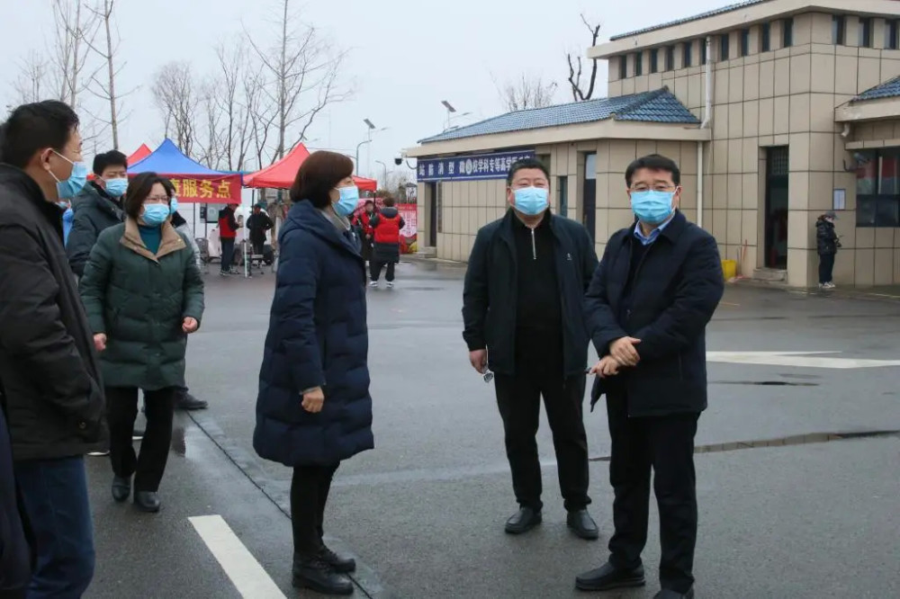 商丘医专校长王明永检查指导春季学期开学返校工作