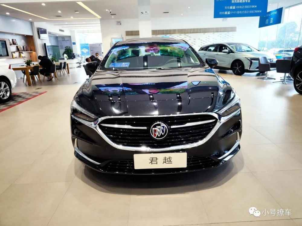 车长超5米/标配9at 实拍体验别克君越 优惠大为啥还卖不动?_腾讯新闻