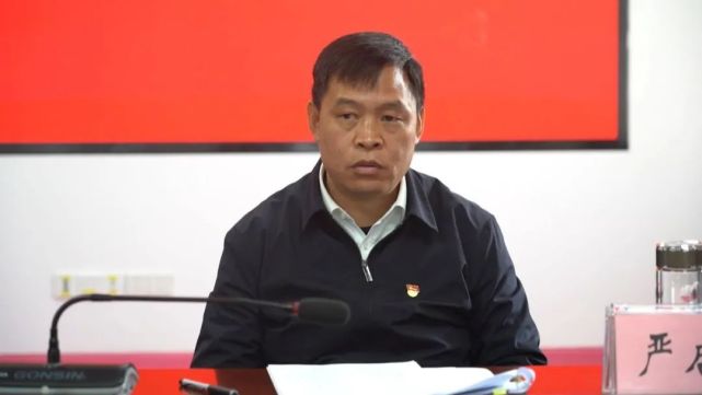 县委常委班子召开2022年度民主生活会暨汲取陈坚案深刻教训专题民主生活会_腾讯新闻