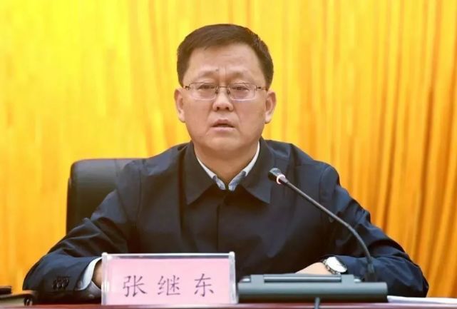 洛川县召开高质量项目推进年营商环境突破年干部作风