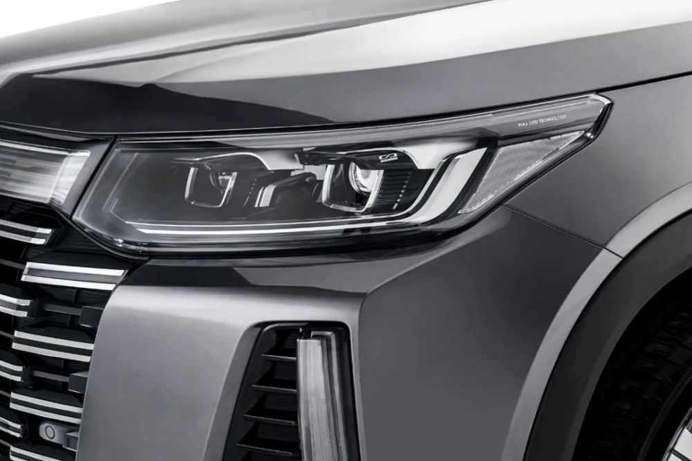 全系20t爱信8at这台国产大7座suv刚刚上市入门就是高配