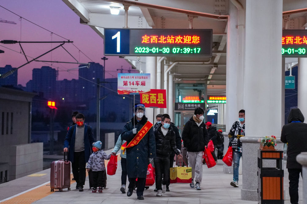 《求是》杂志编辑部：为全面建设社会主义现代化国家开好局起好步武汉天河机场离哪个火车站近2023已更新(新华网/知乎)