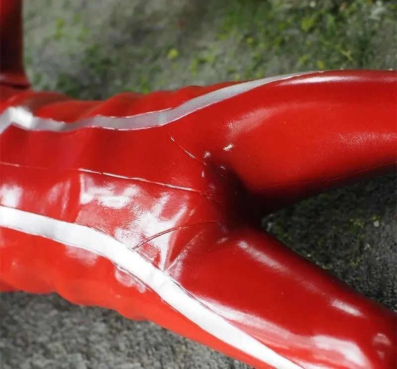 在原作tv中只有金古桥登场的14集和15集赛文奥特曼的皮套演员是菊池英