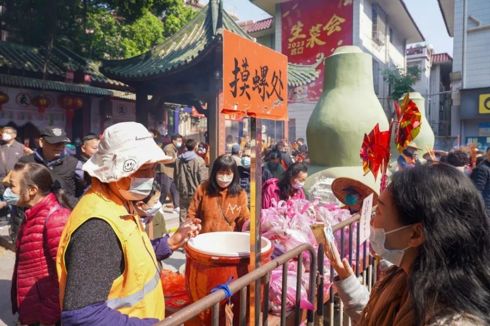 八狮拜会,万人空巷,坑口生菜会热闹开锣_腾讯新闻