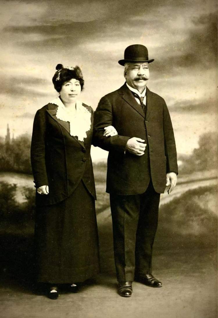 收藏家王金声讲述爱俪园往事,展示首次发现的哈同夫妇原版旧照_腾讯