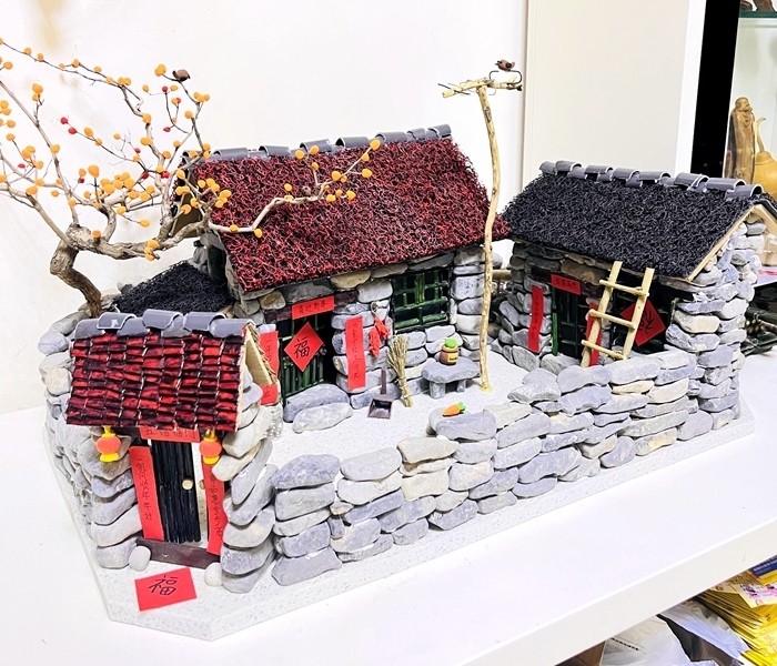 河南沁阳90后小伙用微缩模型留住太行石屋记忆走红网络