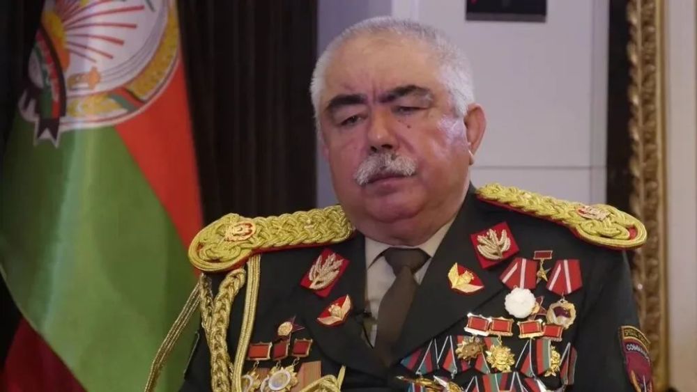 据"详实网"16日报道,阿富汗前副总统阿卜杜勒·拉希德·杜斯塔姆前几