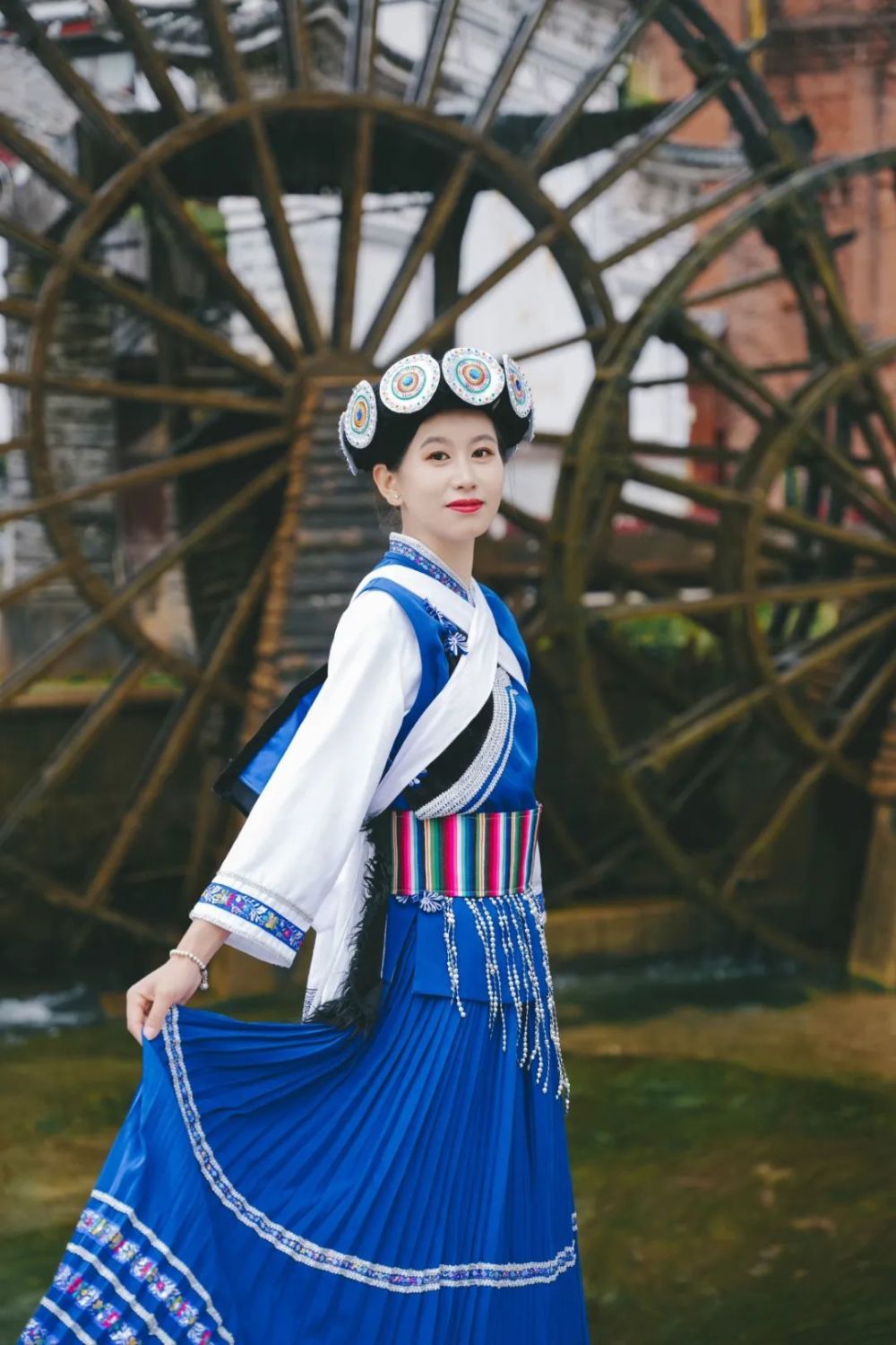 到了古城,怎能不当一回纳西姑娘?_腾讯新闻