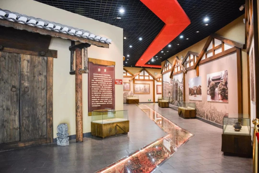 苟坝会议陈列馆苟坝会议是继遵义会议之后举行的一次重要的政治局扩大