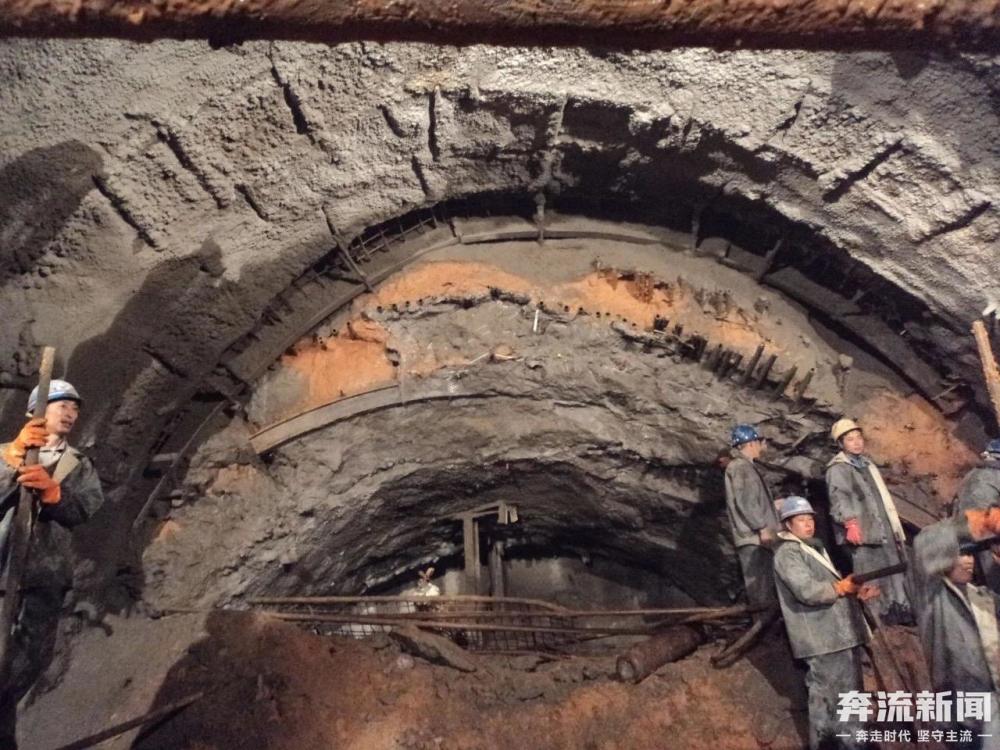 助阵不遥远的胡麻岭首秀隧道建设者与甘肃歌剧人隔空对话