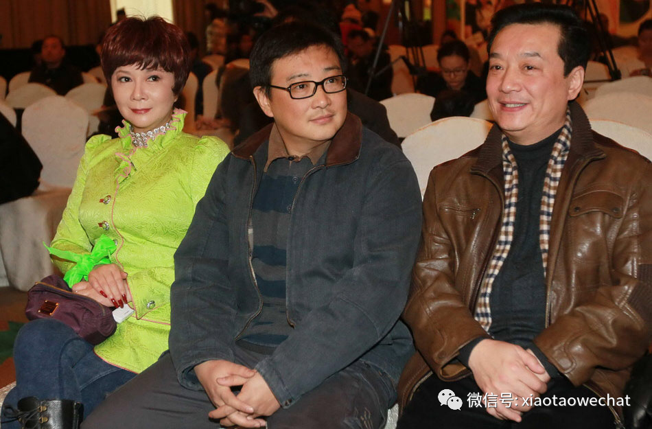 其实,王平的妻子郭燕娟是单田芳的徒弟,不是单田芳的女儿.