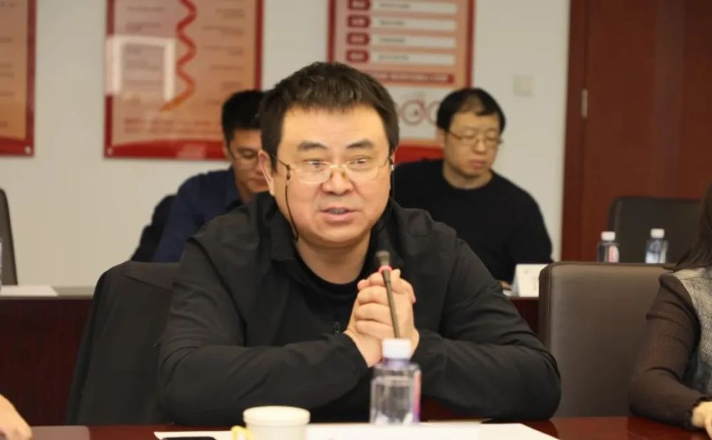 会上,陕煤集团总经理助理,榆林化学董事长宋世杰介绍了陕煤集团和榆林