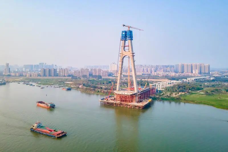 主塔将于4月封顶,三水三桥最新进度来啦!_腾讯新闻
