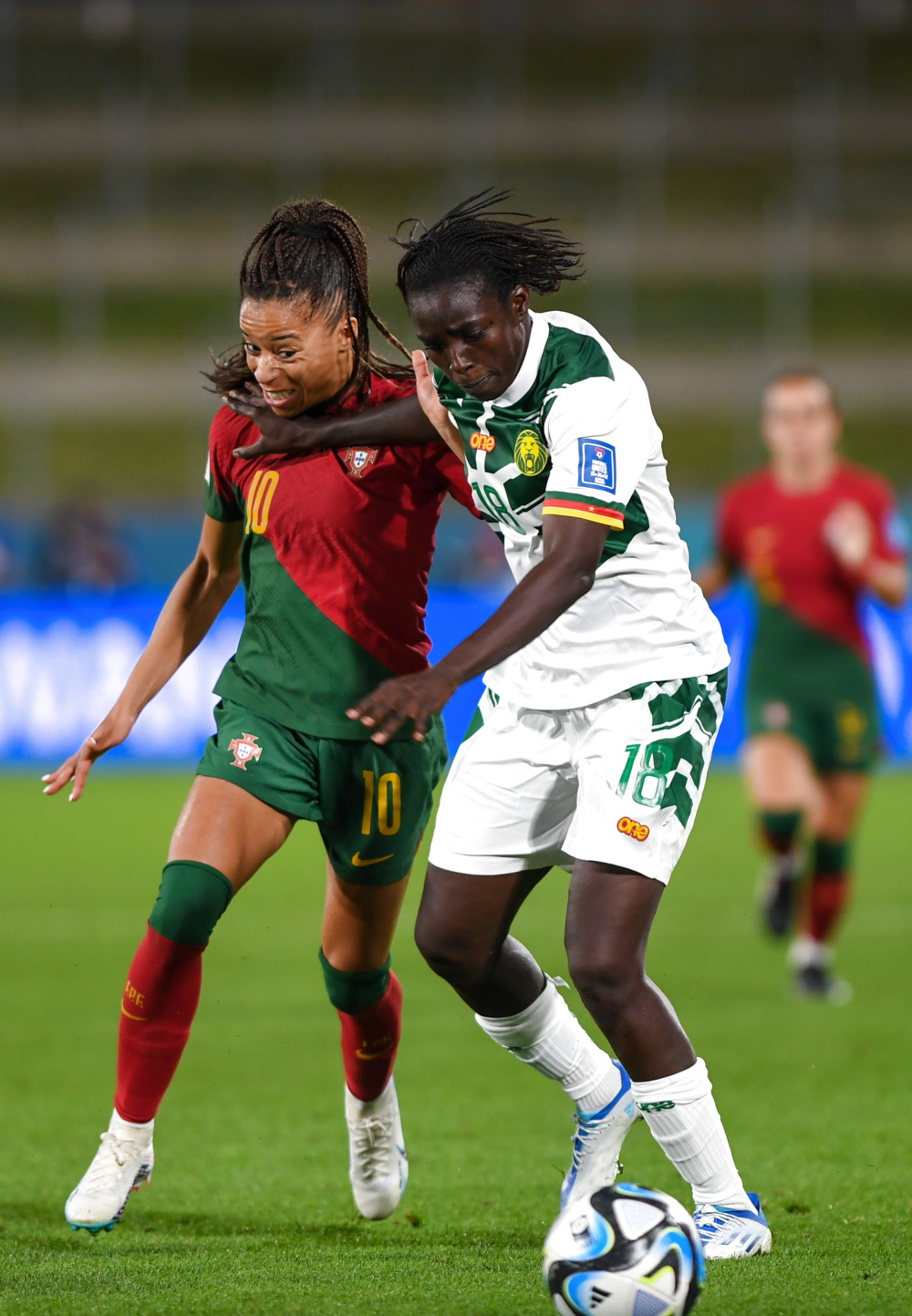 (体育)足球——葡萄牙获女足世界杯决赛圈入场券