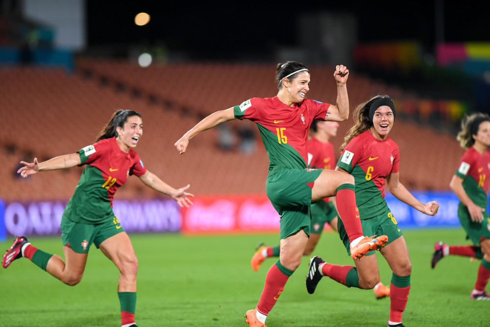 (体育)足球——葡萄牙获女足世界杯决赛圈入场券