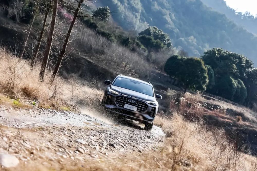 试驾上汽奥迪q6:quattro是灵魂,最新设计融入中国文化_腾讯新闻