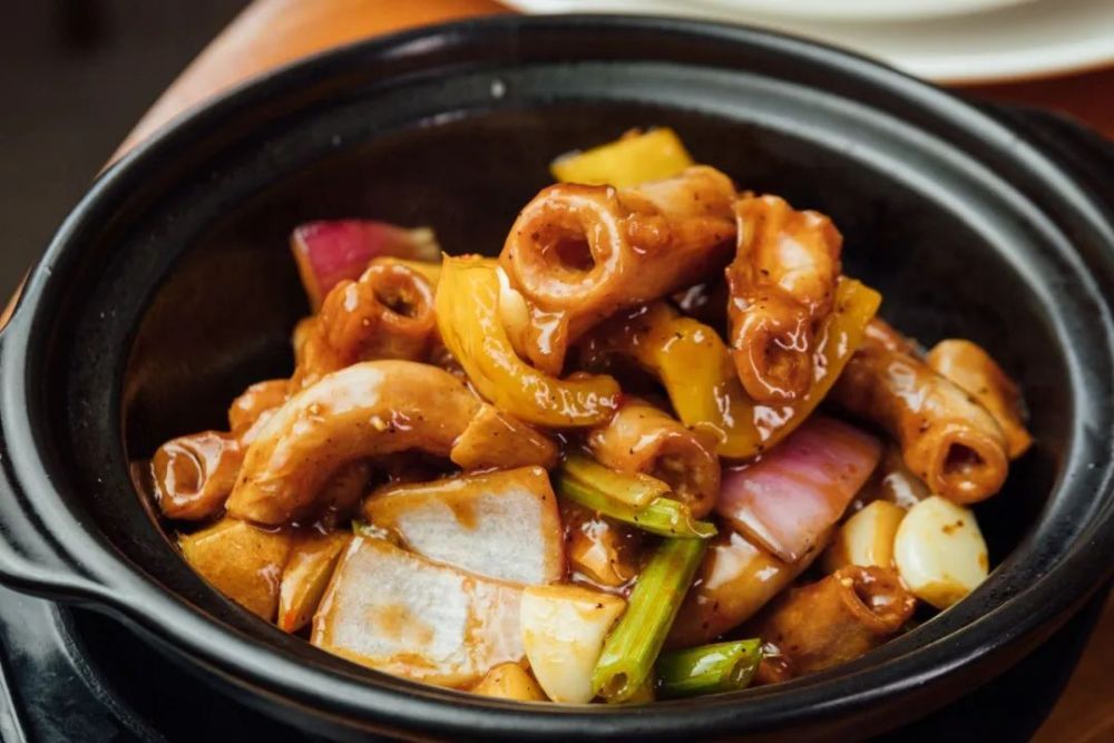 787878啫啫竹肠挑剔的食客吃啫啫煲,少不了啫啫生肠!