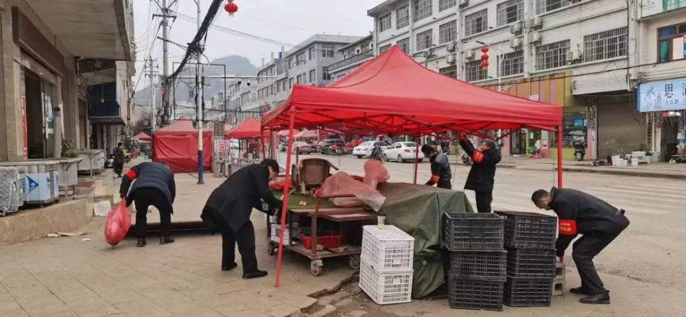 织金县猫场镇:环境整治不间断,助推镇区"换新颜"_腾讯新闻
