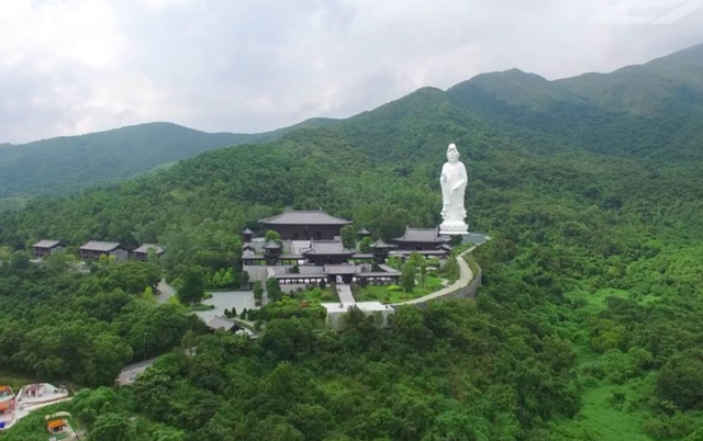 这座寺庙李嘉诚投资15亿，不供香火，需预约限流参观2