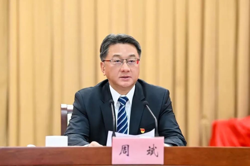 扬州市市长王进健,南通市市长吴新明,盐城市市长周斌