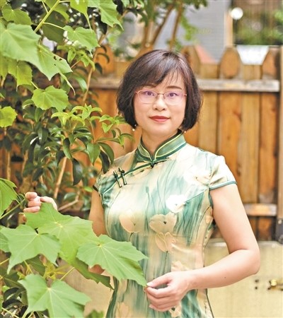 扬帆高歌的姐姐|金发科技首席信息官龙芳:女性要敢于"向前一步"