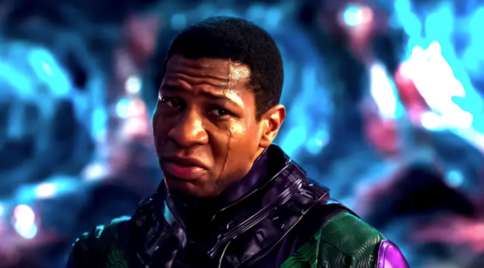 打开维度虫洞,将蚁人斯考特·朗和黄蜂女霍普带回现实维度以下内容