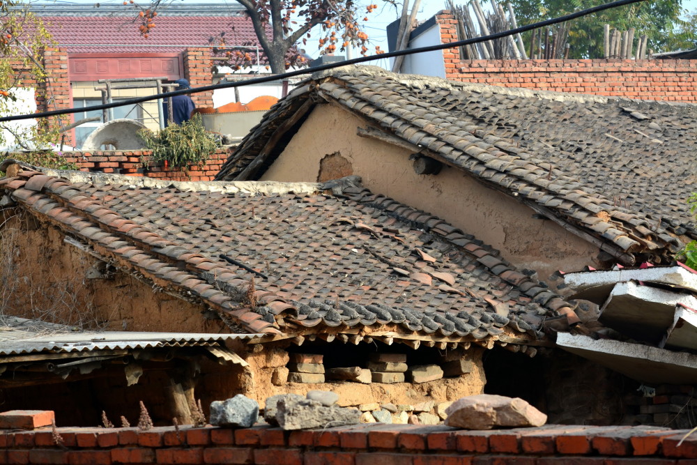 家有滴泪屋三年一场哭什么是滴泪屋有什么不利的影响