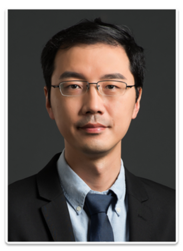 展览开幕式由中山大学党委副书记余敏斌教授主持,陈春声书记,高松校长