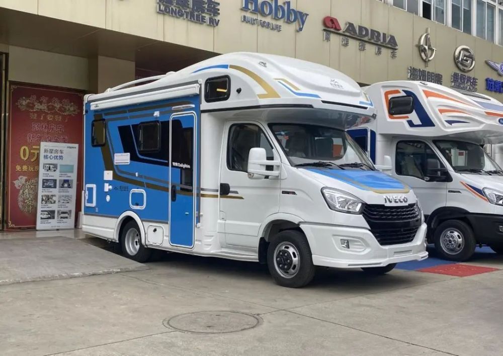 实木家具也能很轻,隆翠c615玩家版房车,亮相3月10日成都房车展_腾讯