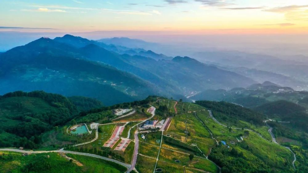 坪民宿,大巴山茶文化原乡,陌上森林,云峰茶谷,拾光小筑,铁山半山酒店