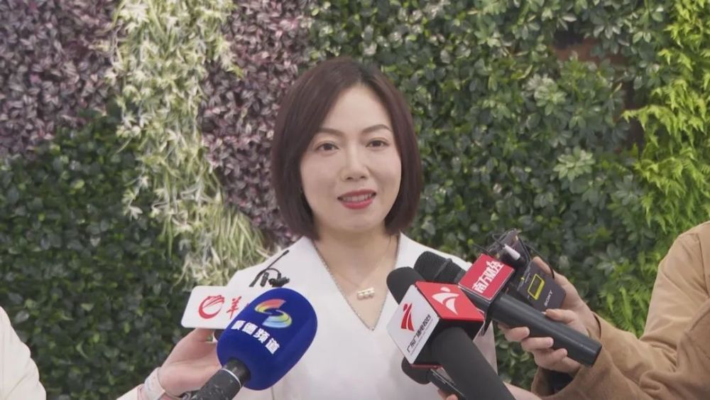 全国人大代表钟铮:带去6份建议 关注产业高质量发展_腾讯新闻