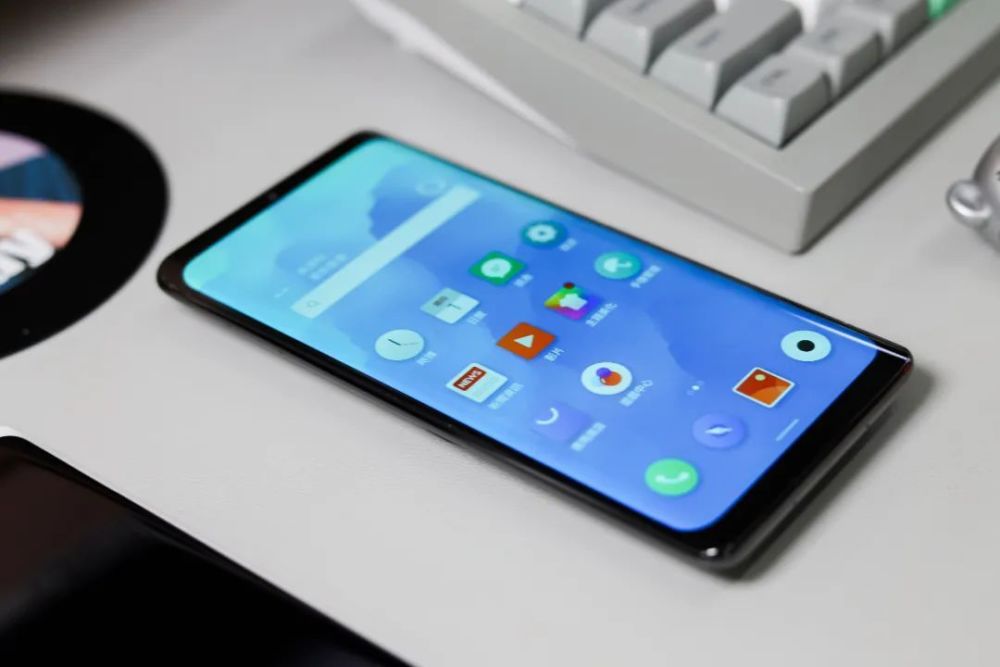 【怀旧】魅族 zero,世界第一款全无孔手机,可惜无法量产…_腾讯新闻