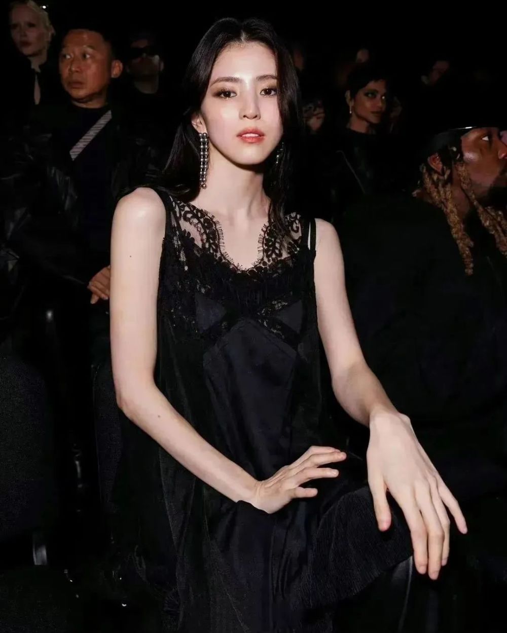 有一种"变脸"叫"刘诗诗化浓妆"_腾讯新闻